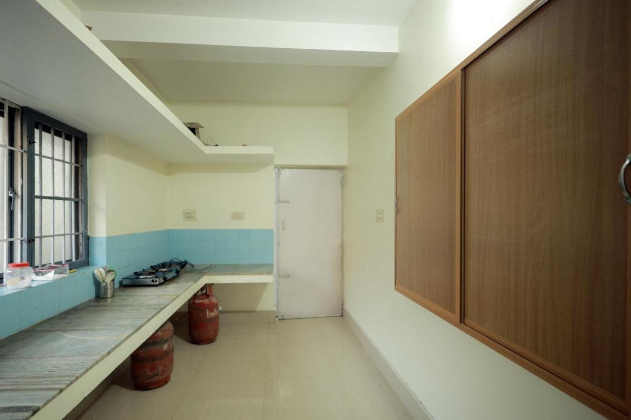 Toms Villa Along National Highway Thrissur At Nadathara Dış mekan fotoğraf